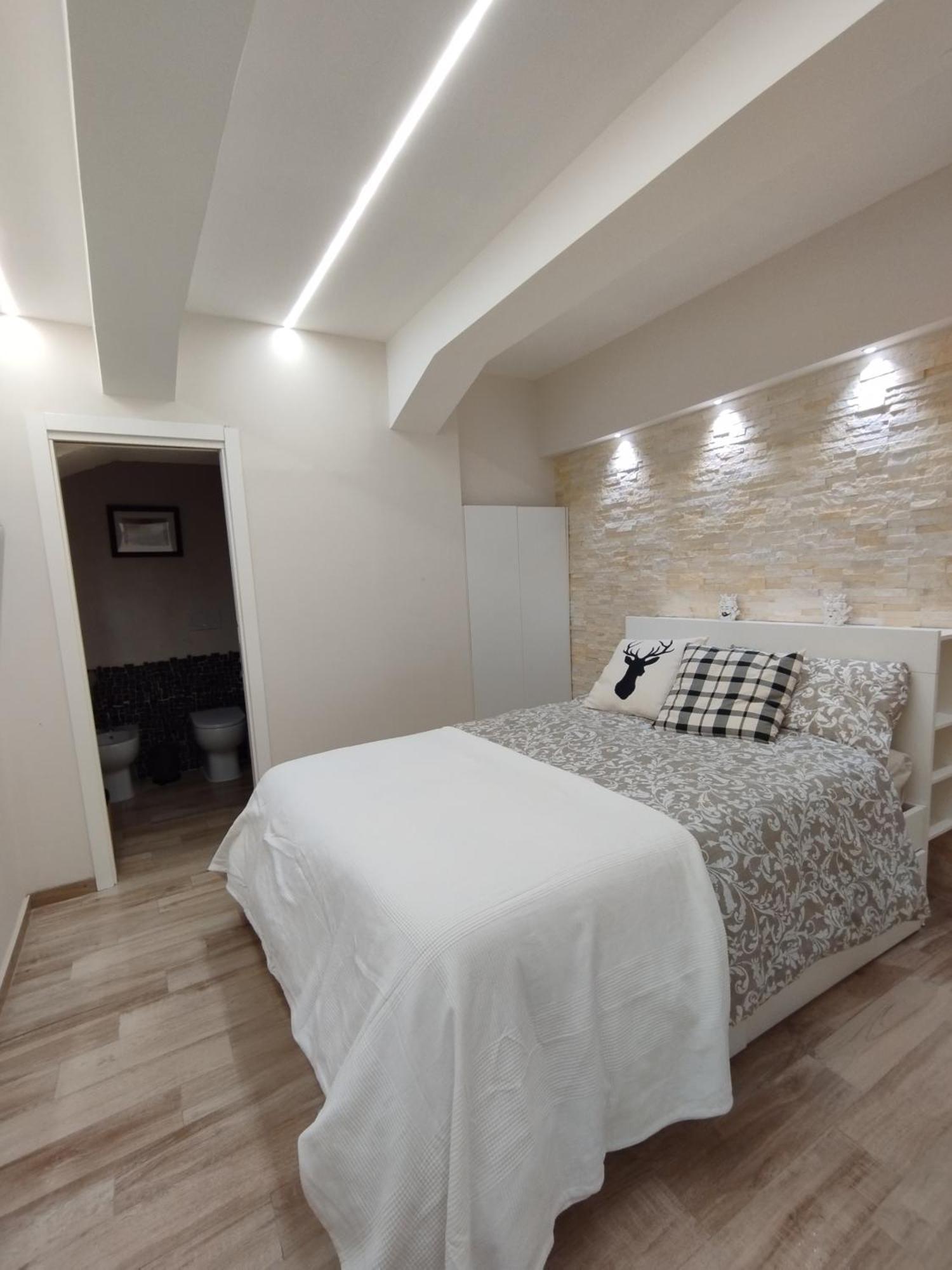 Апартаменты La Casa Nel Cortile Катания Экстерьер фото
